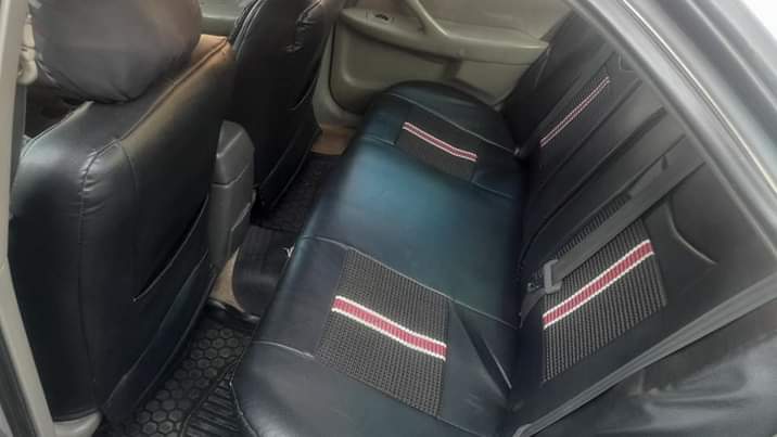 A picture of Toyota camry drop light