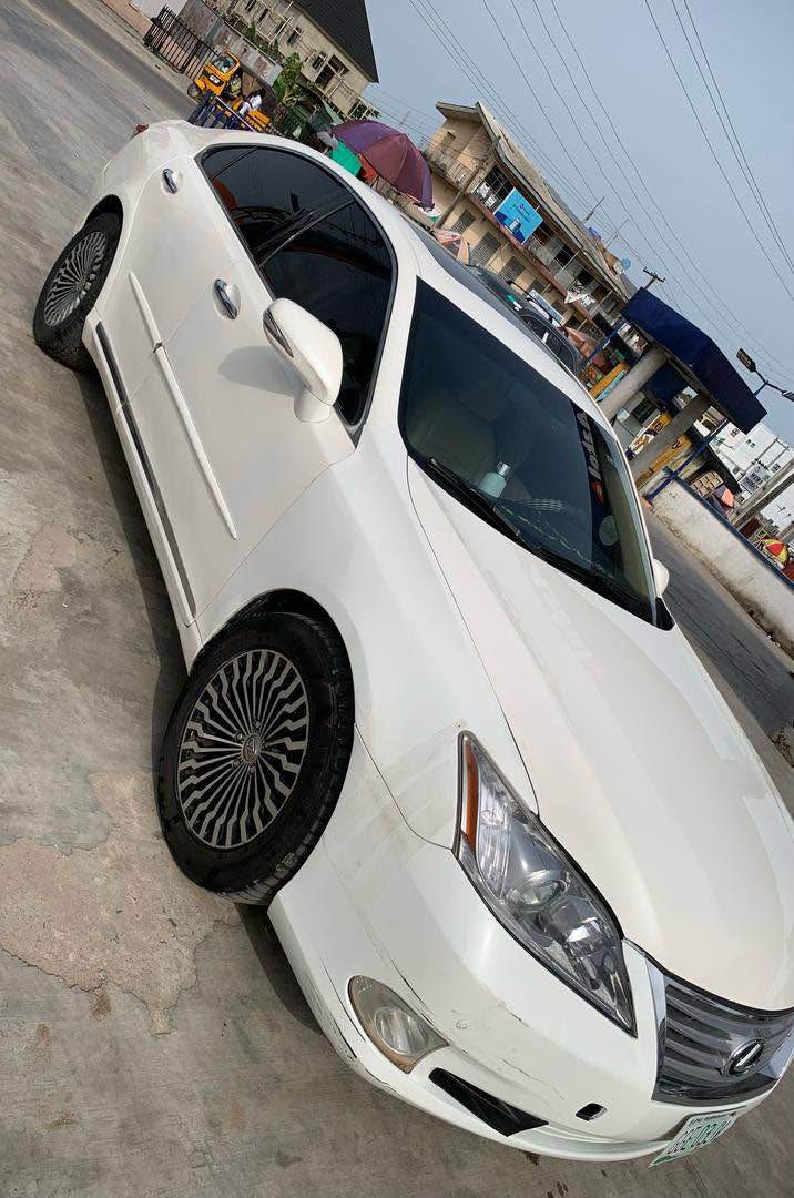 A picture of 2011 Lexus Es350