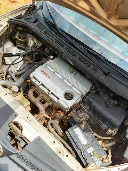 A picture of Fastest finger For this 2004 Toyota sienna dropped down too