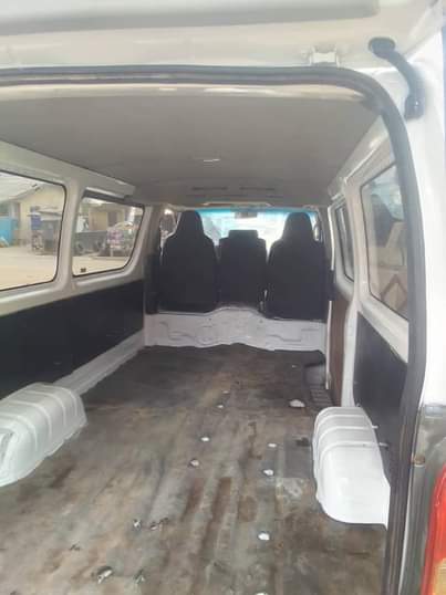 A picture of Hummer bus