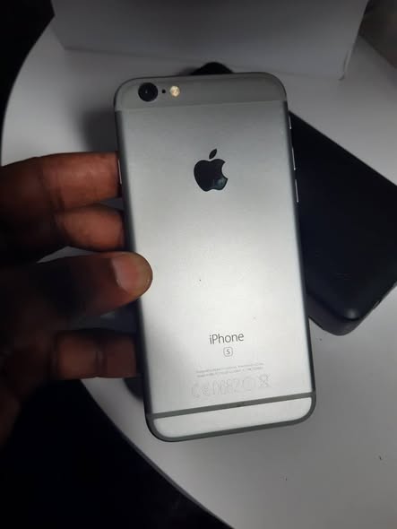A picture of Iphone 6s