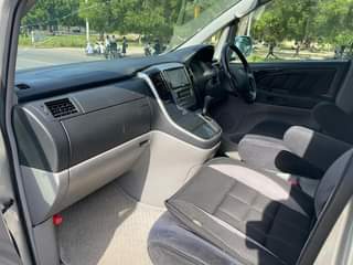 A picture of Toyota Alphard Ina miezi miwili toka imesajiliwa Cc 2390 Full