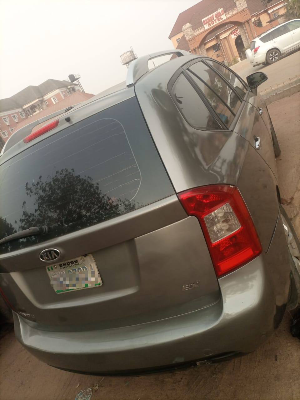 A picture of KIA RONDA 07079955578