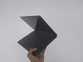 A picture of laptop midium nch 11 6 slim