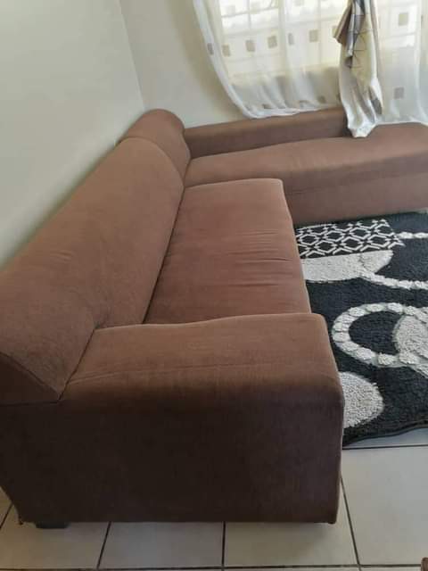 classifieds/furniture sofas