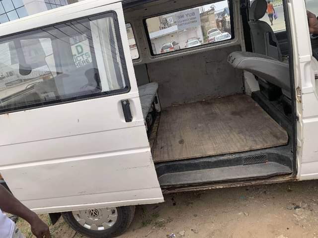 A picture of Transporter bus T40 2004 tokunbo automatic transmission 4plugs petrol