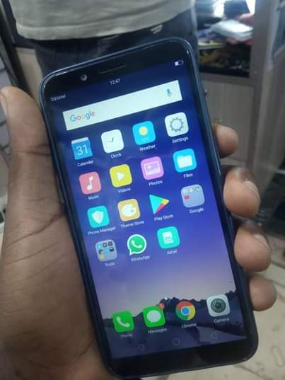 A picture of OPPO A83