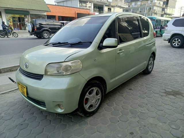 A picture of PORTE 0714058883