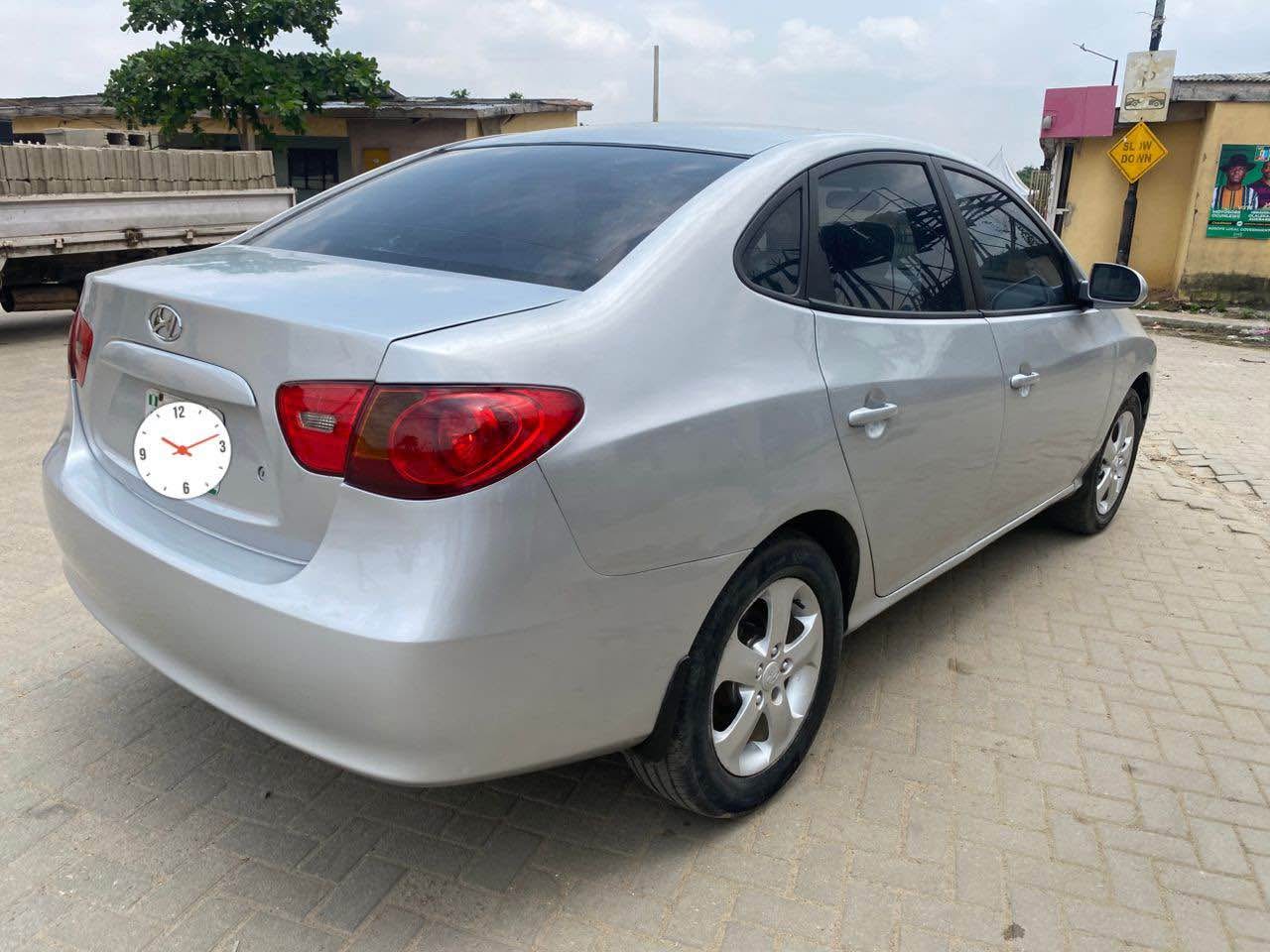 A picture of Hyundai Elantra 2008