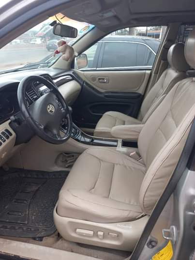 A picture of 2003 Toyota Highlander