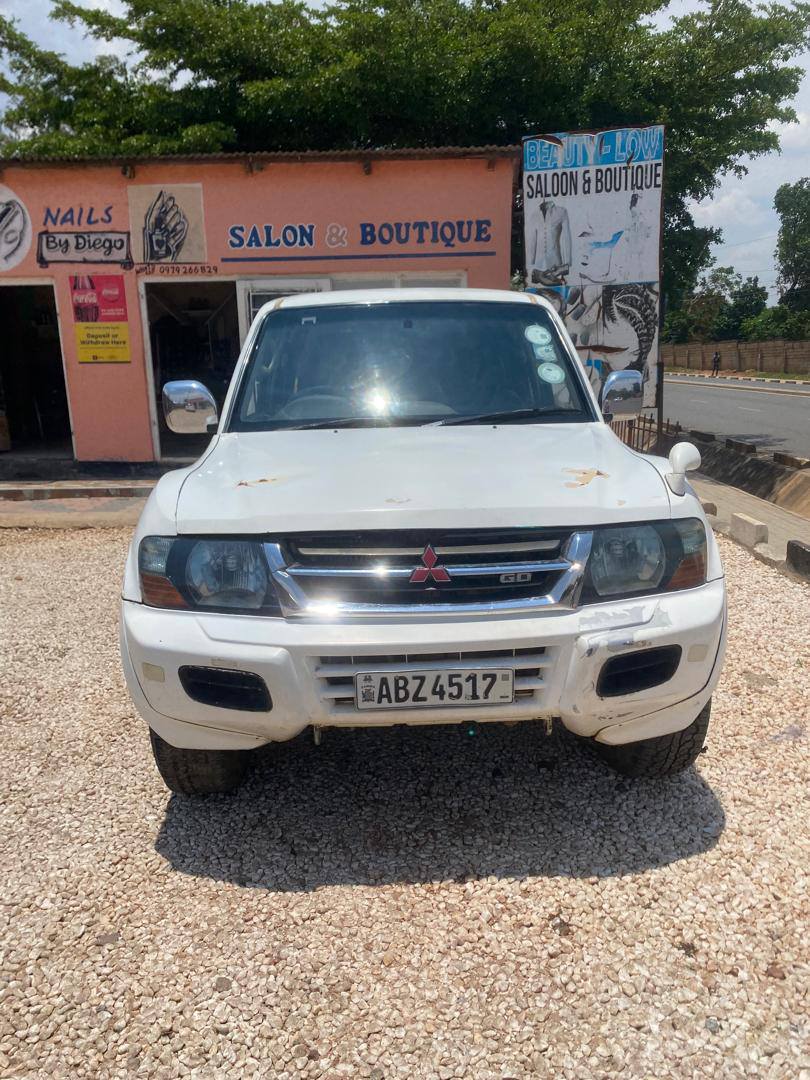 used mitsubishi pajero