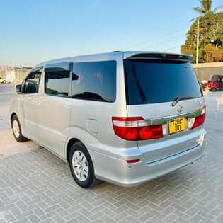 A picture of TOYOTA ALPHARD DQT