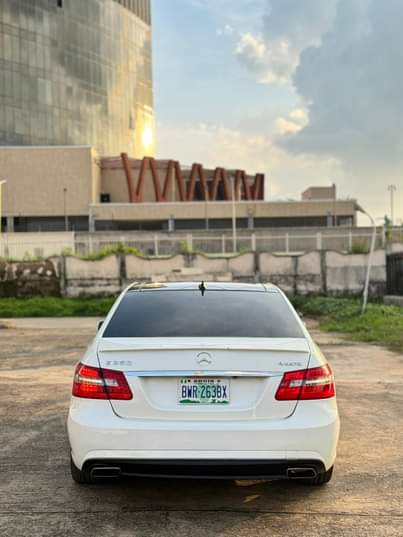 A picture of 2010 Mercedes Benz E 350