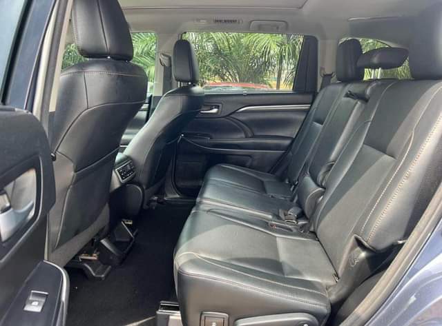 A picture of 2018 HIGHLANDER LIMITED FULLEST OPTION