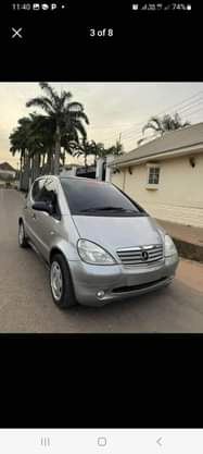 A picture of Extremely super sharp Benz B200 FLASH ON FIRST BODY With