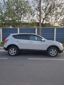 A picture of NISSAN DUALIS GARI KALI SANA PRICE 12ml call 0679841568 cc