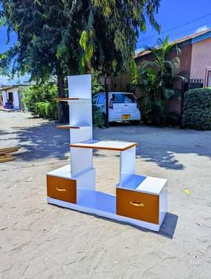A picture of SHOWCASE