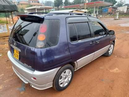 A picture of 1998 Toyota Raum