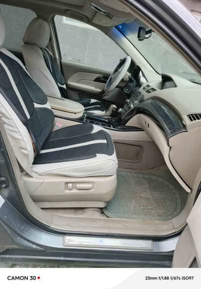 A picture of Acura MDX 2009 model