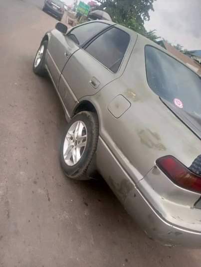 A picture of Toyota Camry pencil is available with good condition engine and