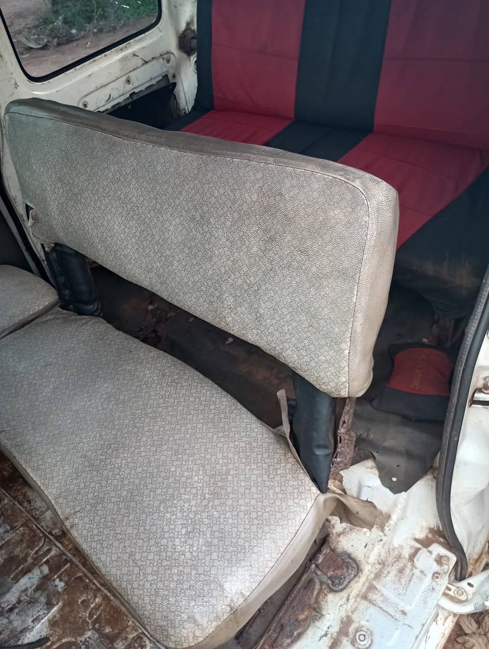 A picture of Mini bus