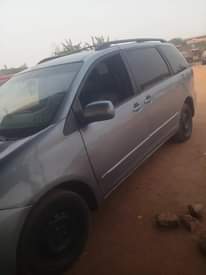 A picture of Used Toyota Sienna