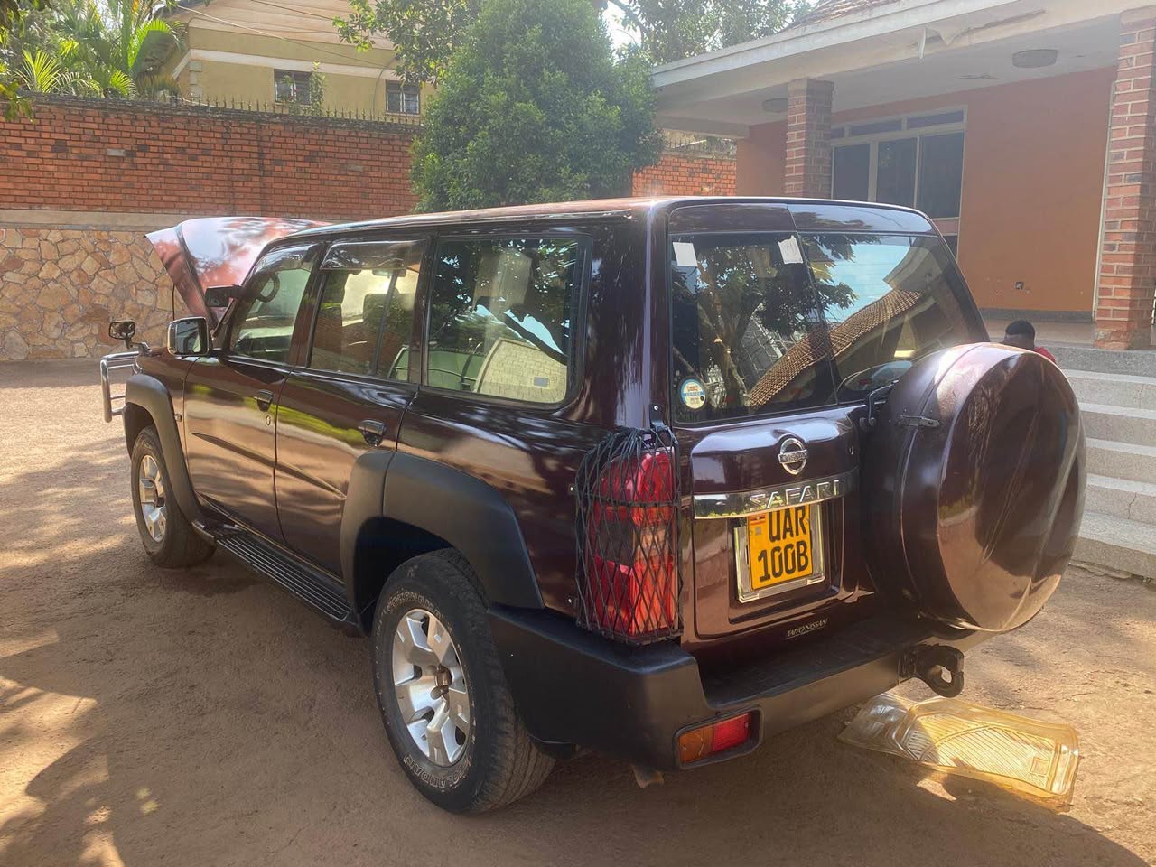 A picture of Nissan patrol 18m manual Petro