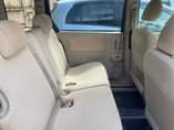 A picture of Toyota sienta 2010