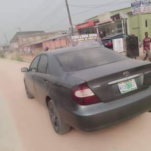 A picture of Camry 2004 model Engine and Gear perfect AC Super chilling