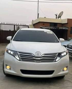 A picture of TOYOTA VENZA LE Model 2011 Price 5 8million naira Whatsap