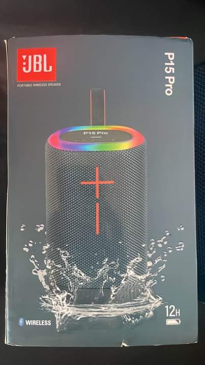 A picture of JBL speaker Nzuri sanaaa Inakaa na chaji saa 12 Mziki