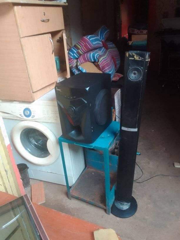 A picture of Home things
