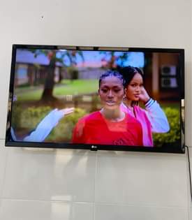 A picture of Tv brand LG nch 32