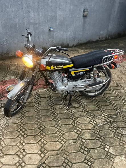 A picture of 3 months used tiger 150 Very sounds and clean nothing