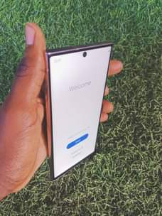 A picture of Samsung S23 ultra