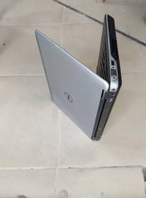 A picture of DELL LAPTOP
