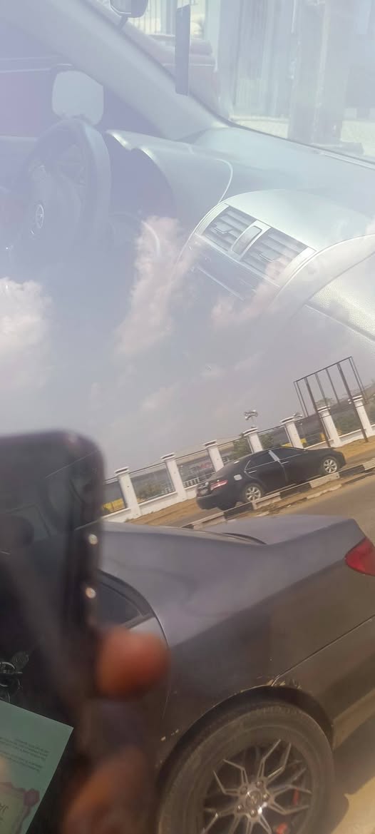 A picture of Toyota Corolla 09
