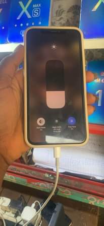 A picture of iPhone 11pro max no Face ID