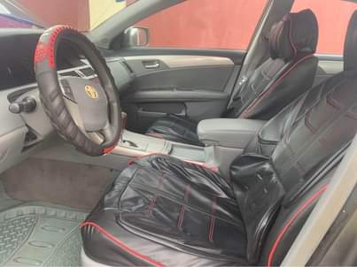 A picture of Toyota Avalon