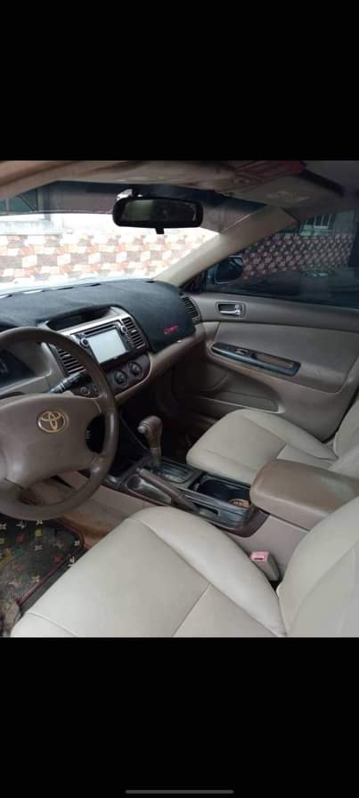 A picture of 2004 Toyota camry 2004