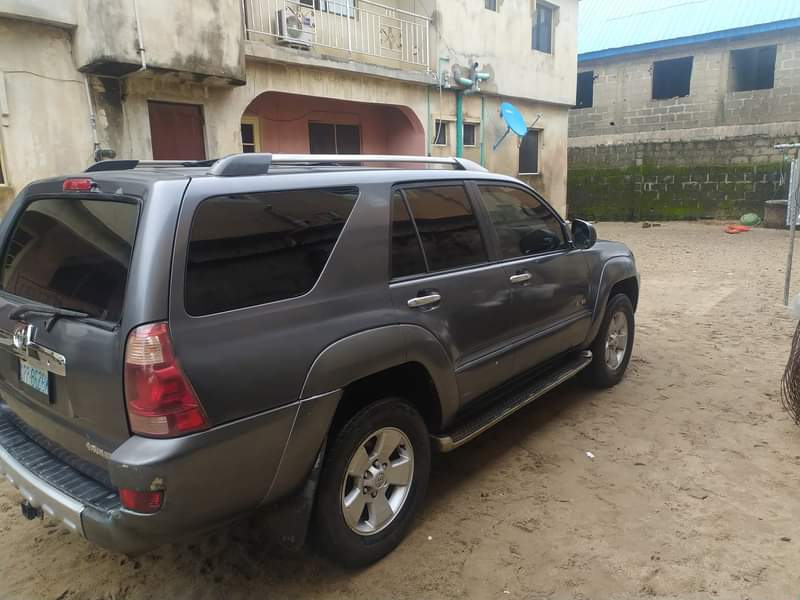 A picture of Toyota 4 Runner 2004 Sound engine and gear AC Auxiliary