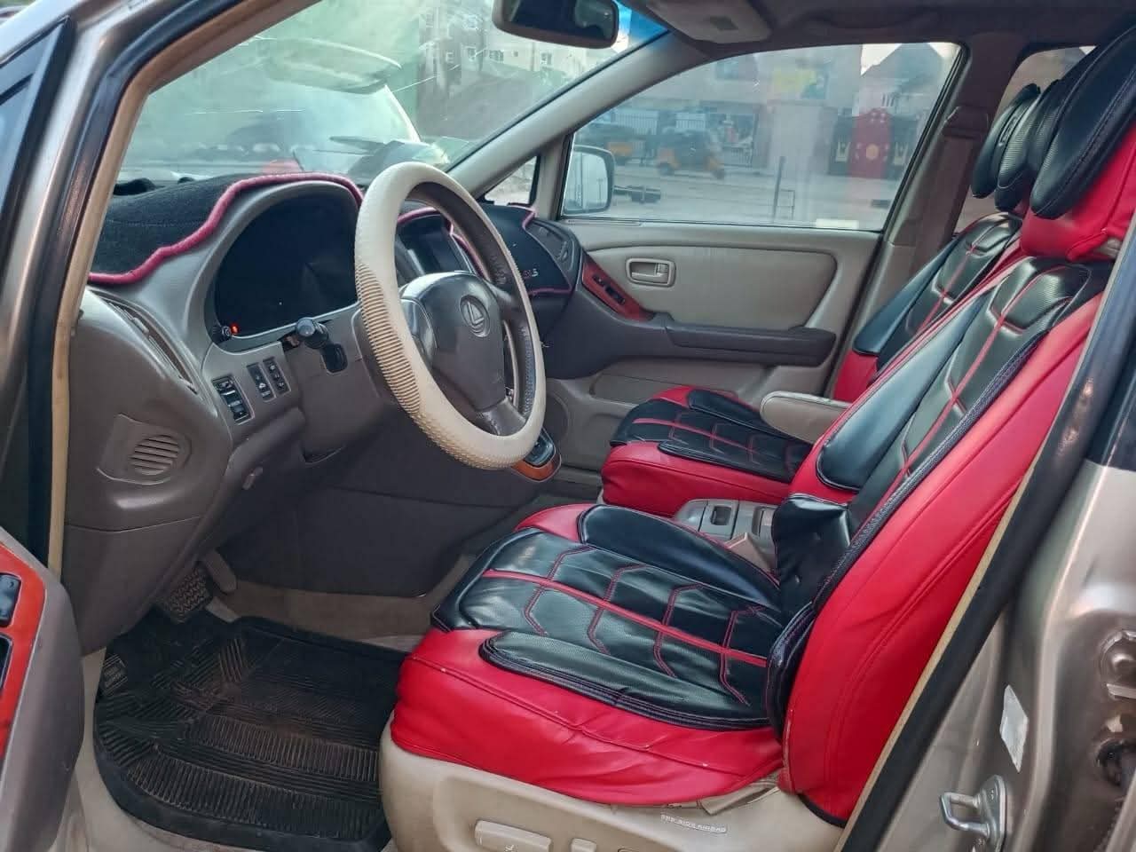 A picture of 2002 Lexus rx 300