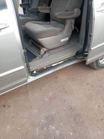 A picture of Toyota Sienna 2005 06 Interior neatly use only Exterior need
