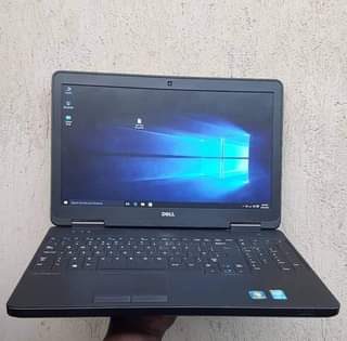 A picture of Dell core i3 laptop