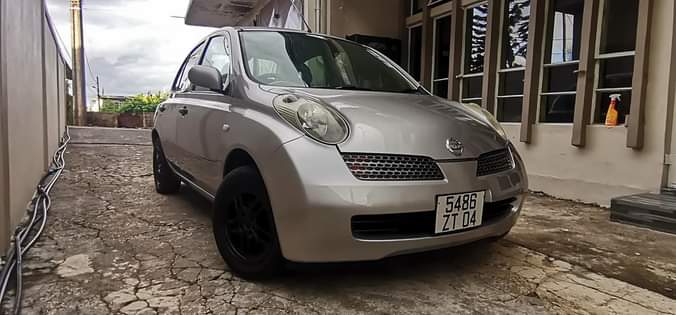 used nissan march
