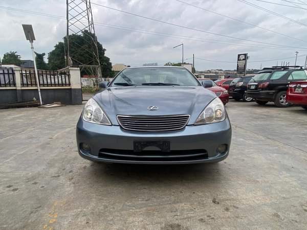 A picture of Clean register Lexus ES330 2006 model Tokunbo standard Absolutely nothing