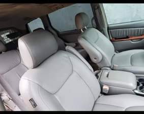 A picture of Toyota Sienna 05 Engine and Gear is perfect Ac needs