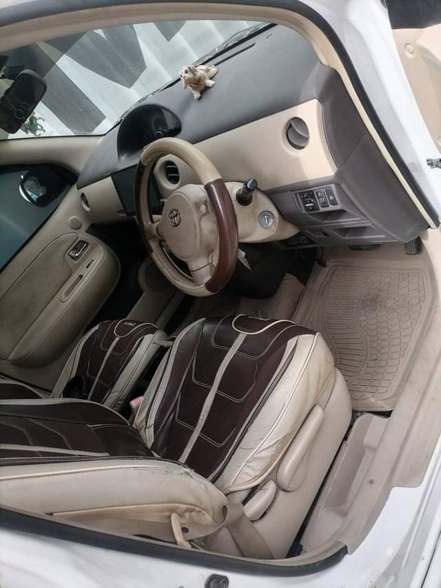 A picture of Nauzaa toyota sientaa 2006 7