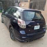 A picture of Blue Toyota Matrix 2005