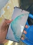 A picture of Samsung note10 256gb